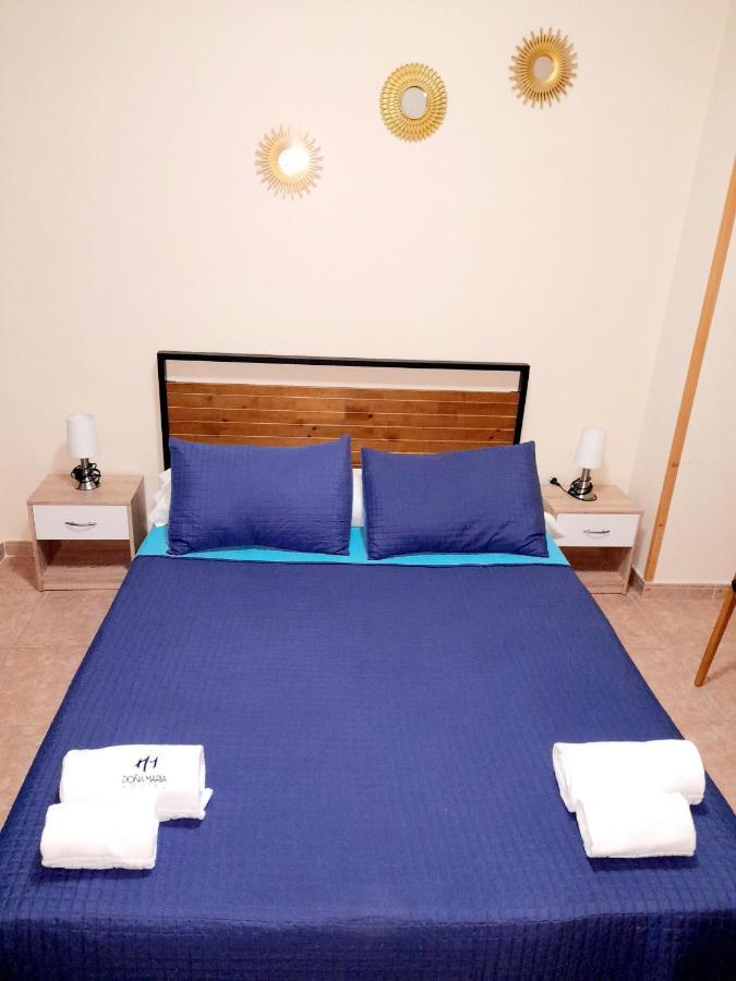 Hostal Dona Maria Valdemoro Bagian luar foto