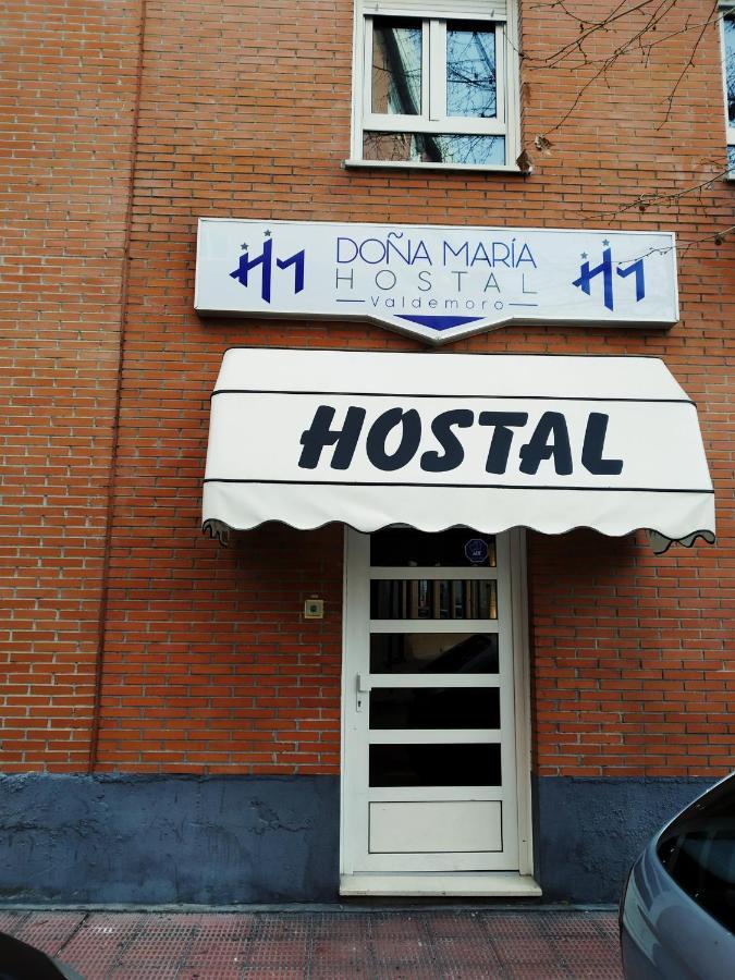 Hostal Dona Maria Valdemoro Bagian luar foto